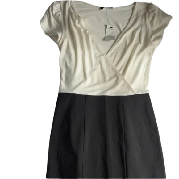 NWT Express Dress - Size XS: Perfect Fit for Style and Sophistic - Picture 4 of 5